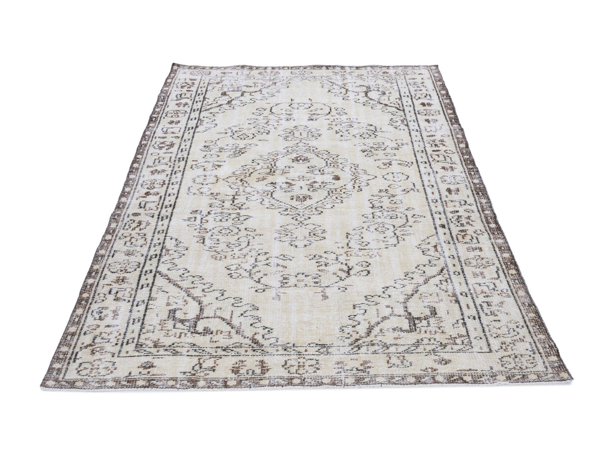 8165, Turkish Manisa Area Rug