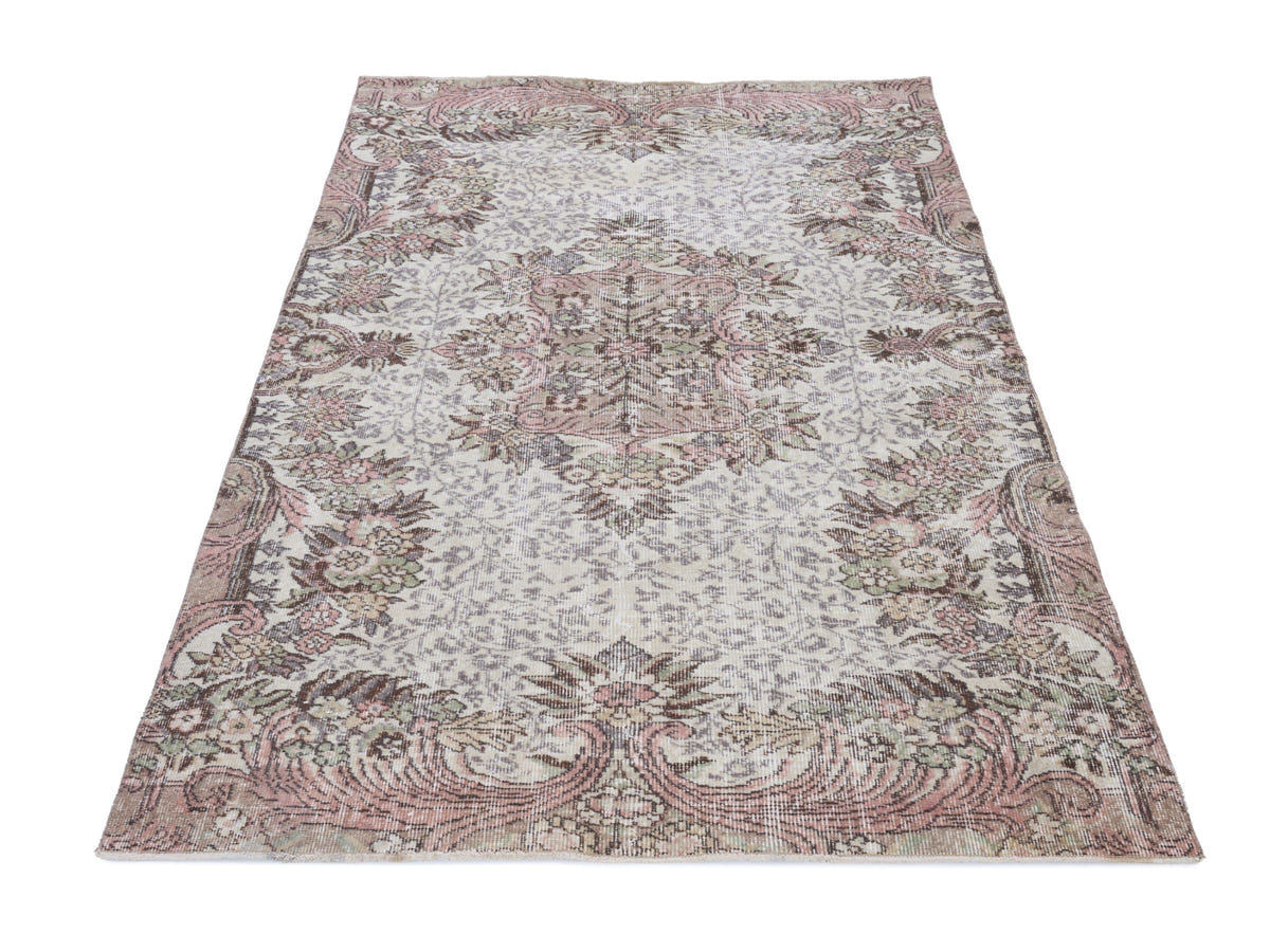 8132, Turkish Isparta Area Rug