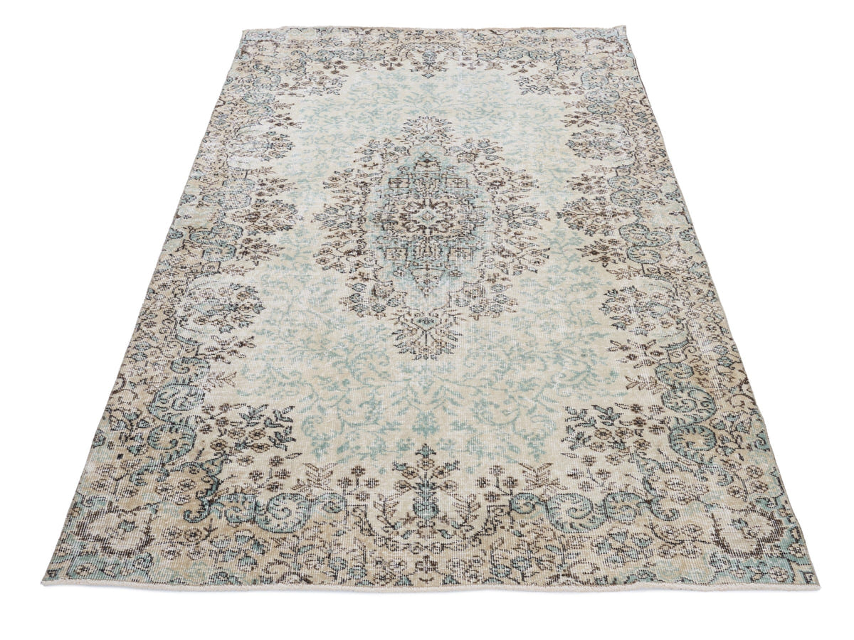 8111, Turkish Isparta Area Rug