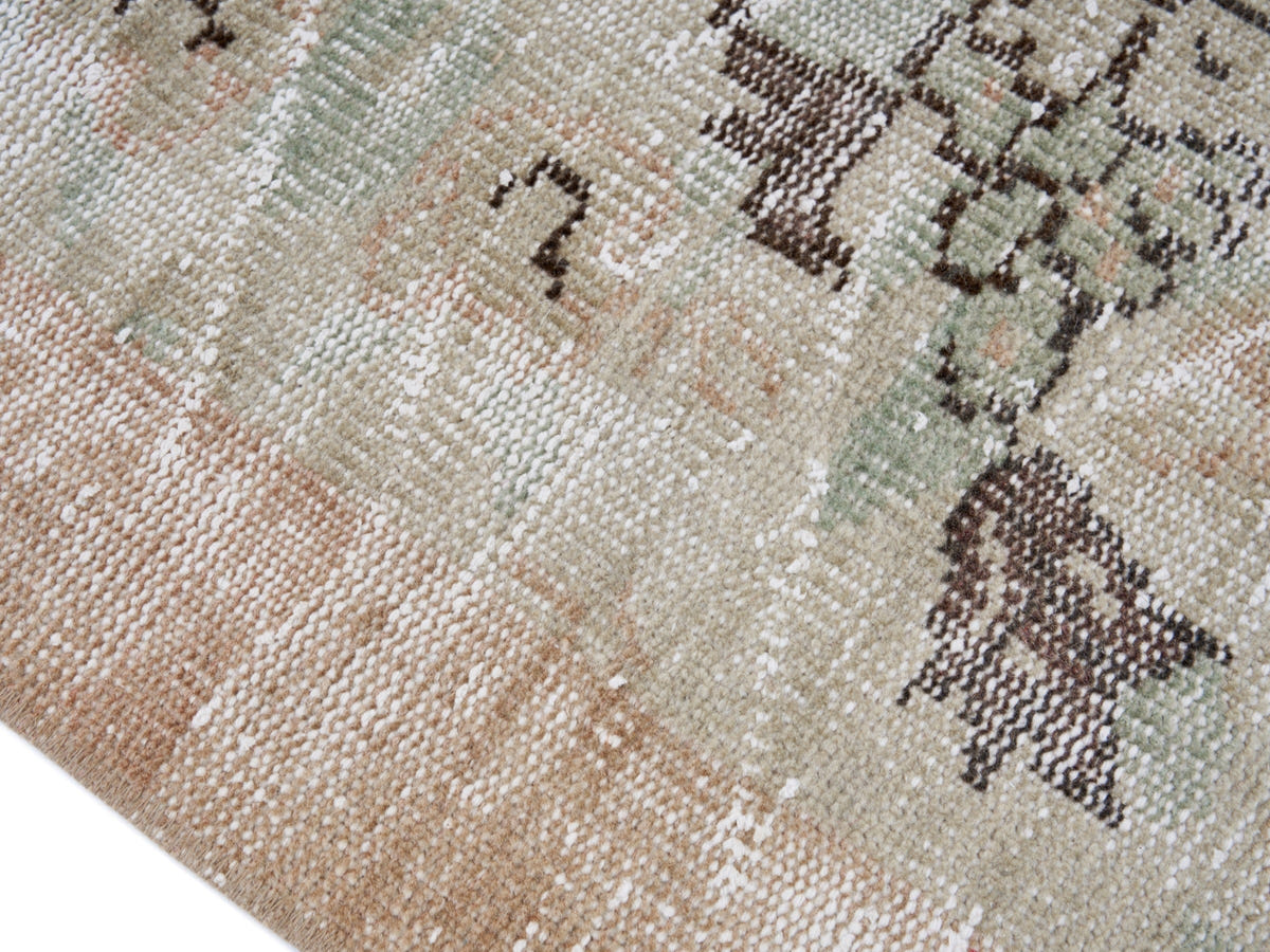 8011, Turkish Manisa Area Rug