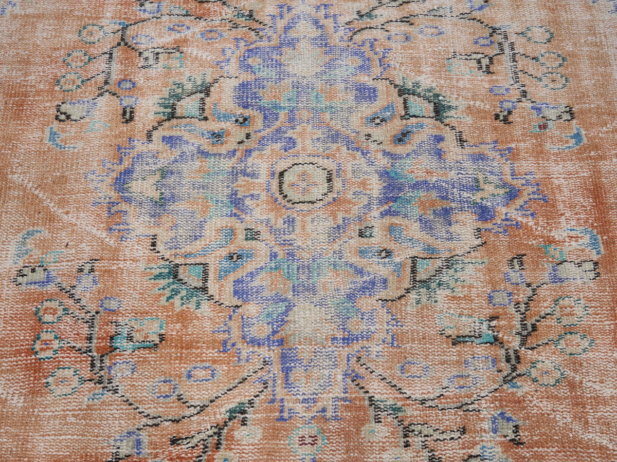 8081, Turkish Manisa Area Rug