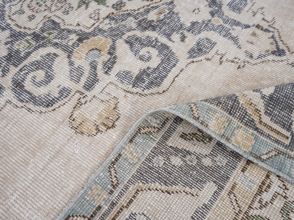 8131, Turkish Isparta Area Rug