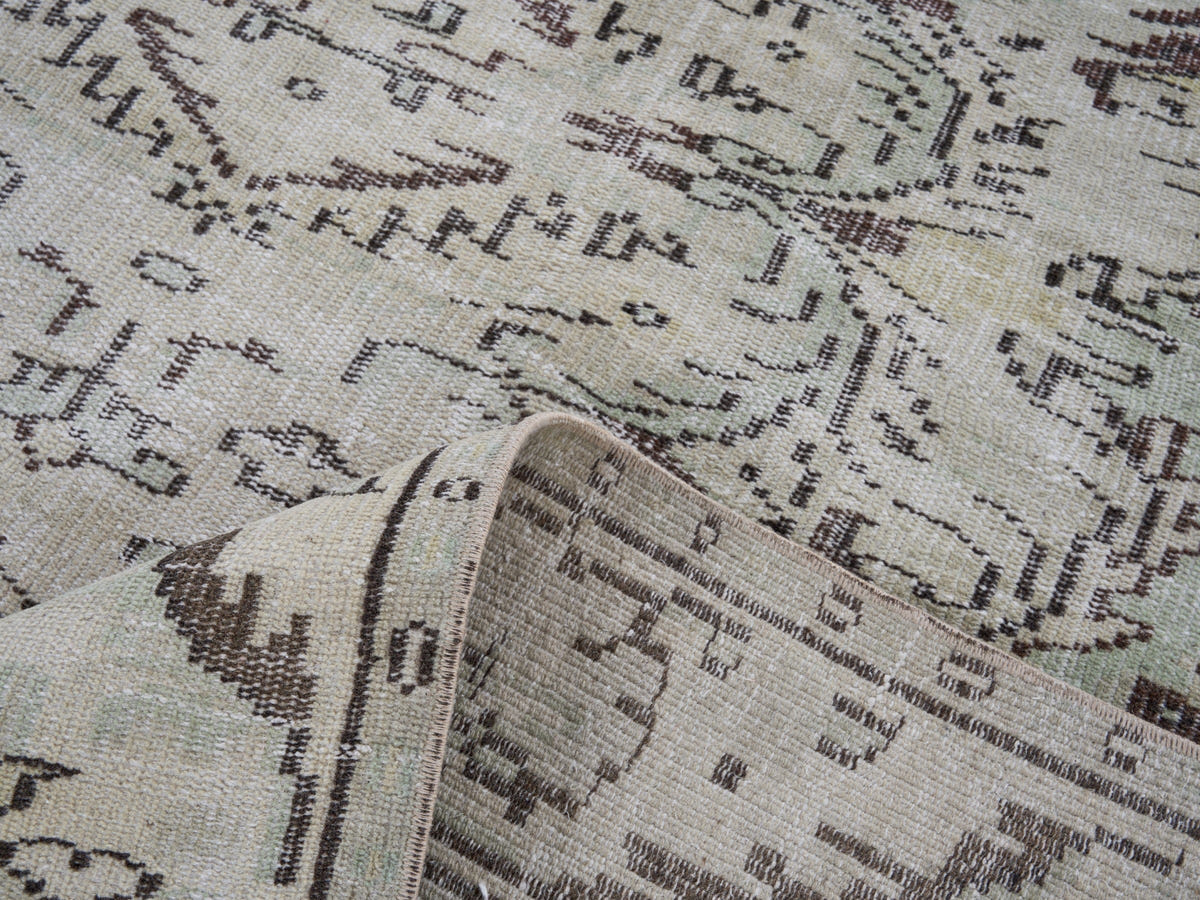 8034, Turkish Manisa Area Rug