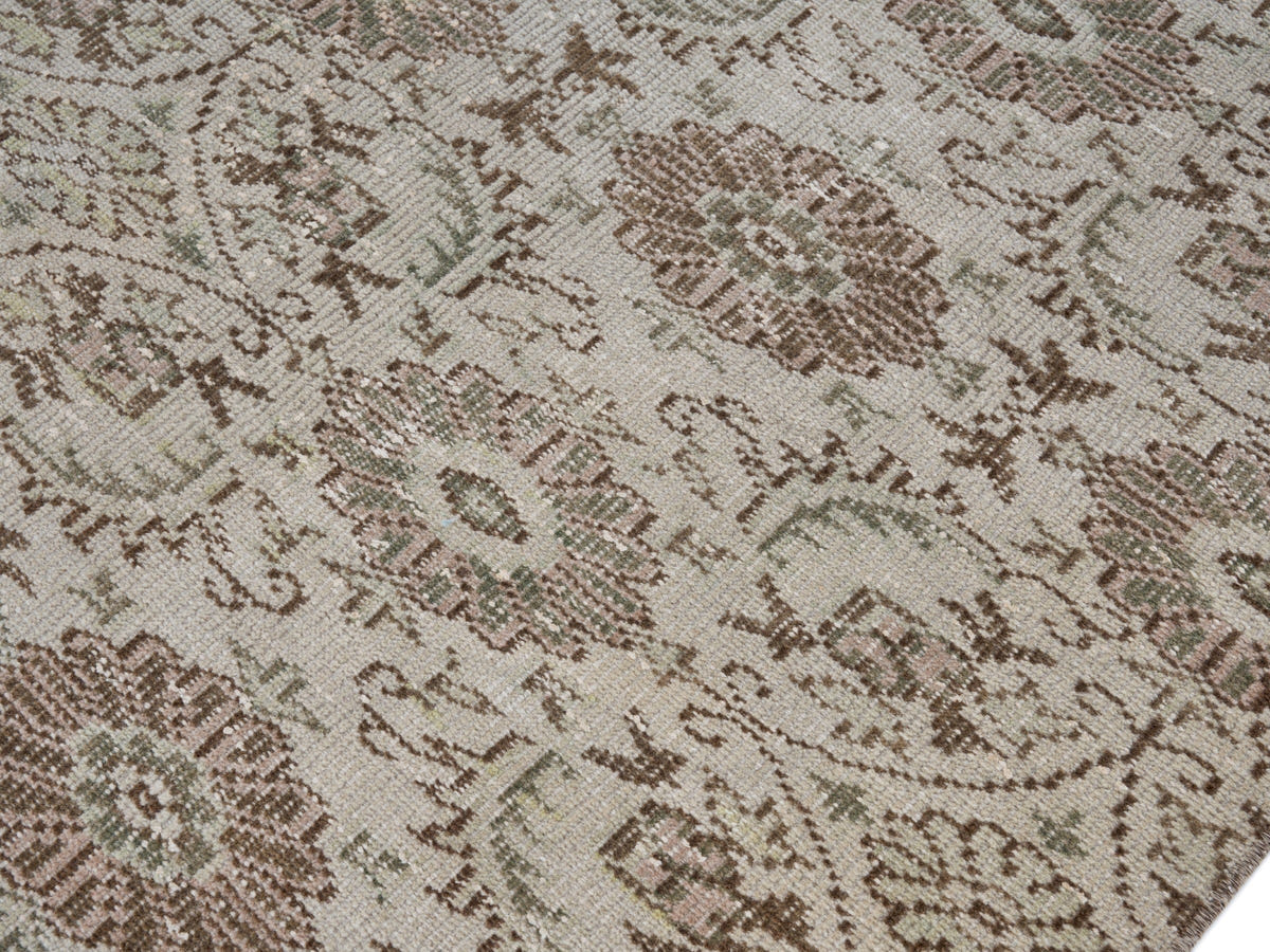 8018, Turkish Manisa Area Rug