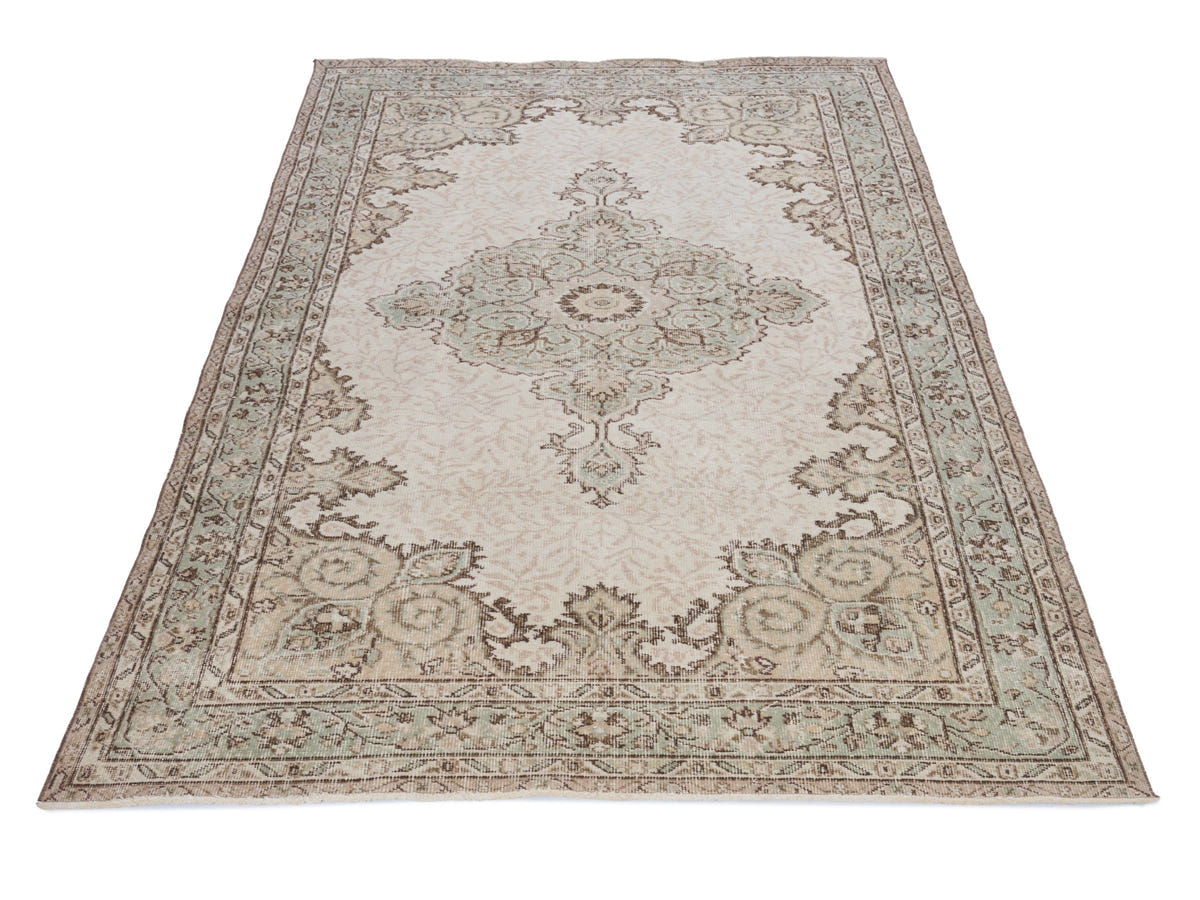 8101, Turkish Isparta Area Rug