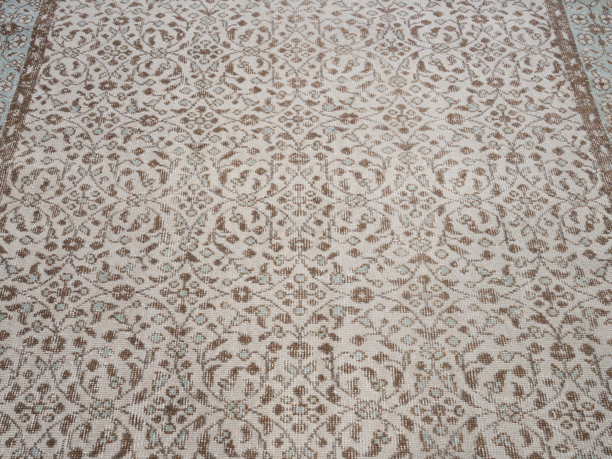 8021, Turkish Isparta Area Rug