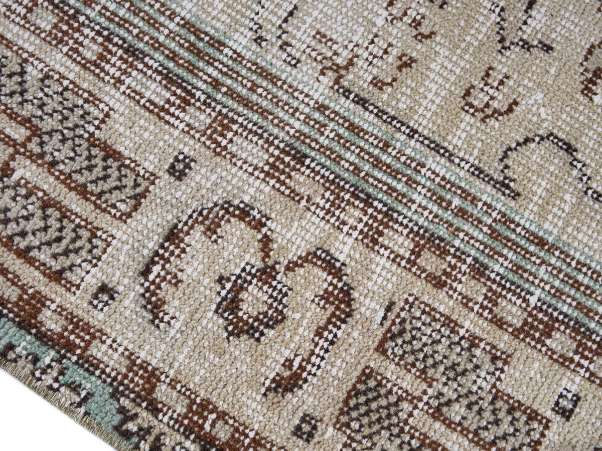 8226, Turkish Manisa Area Rug