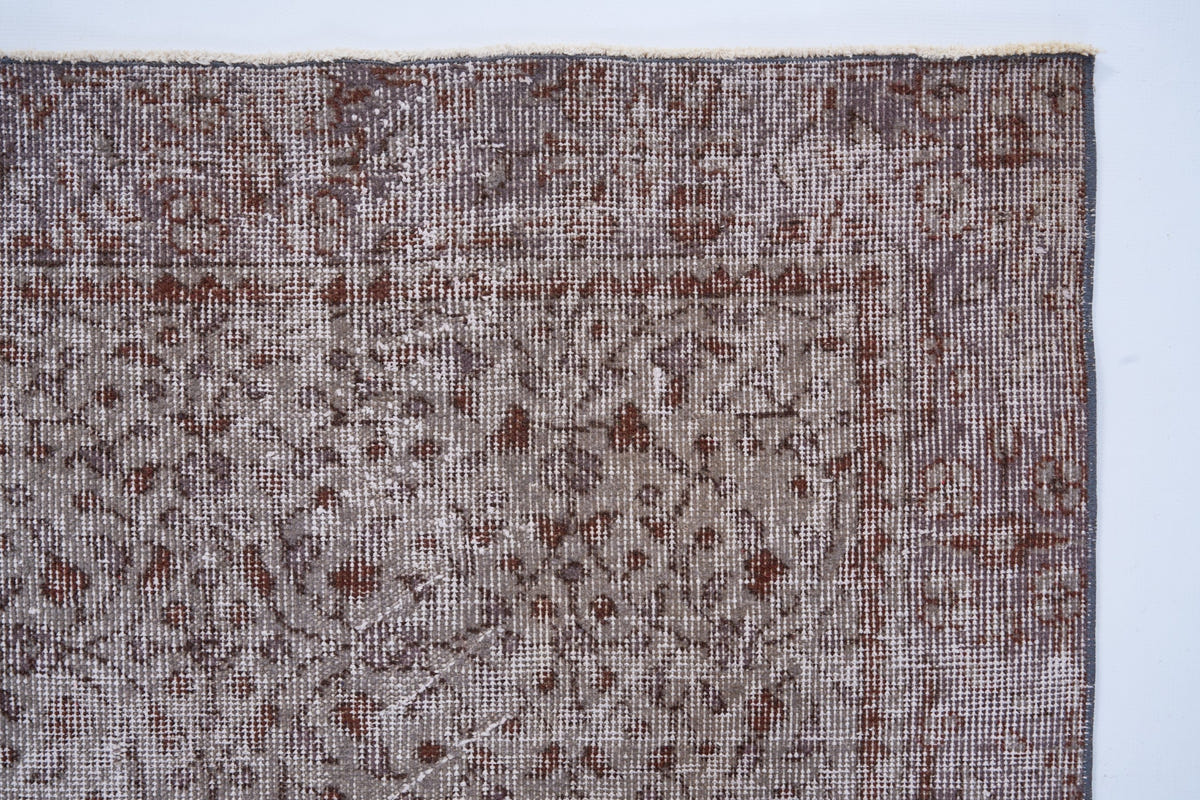 8233, Turkish Isparta Area Rug