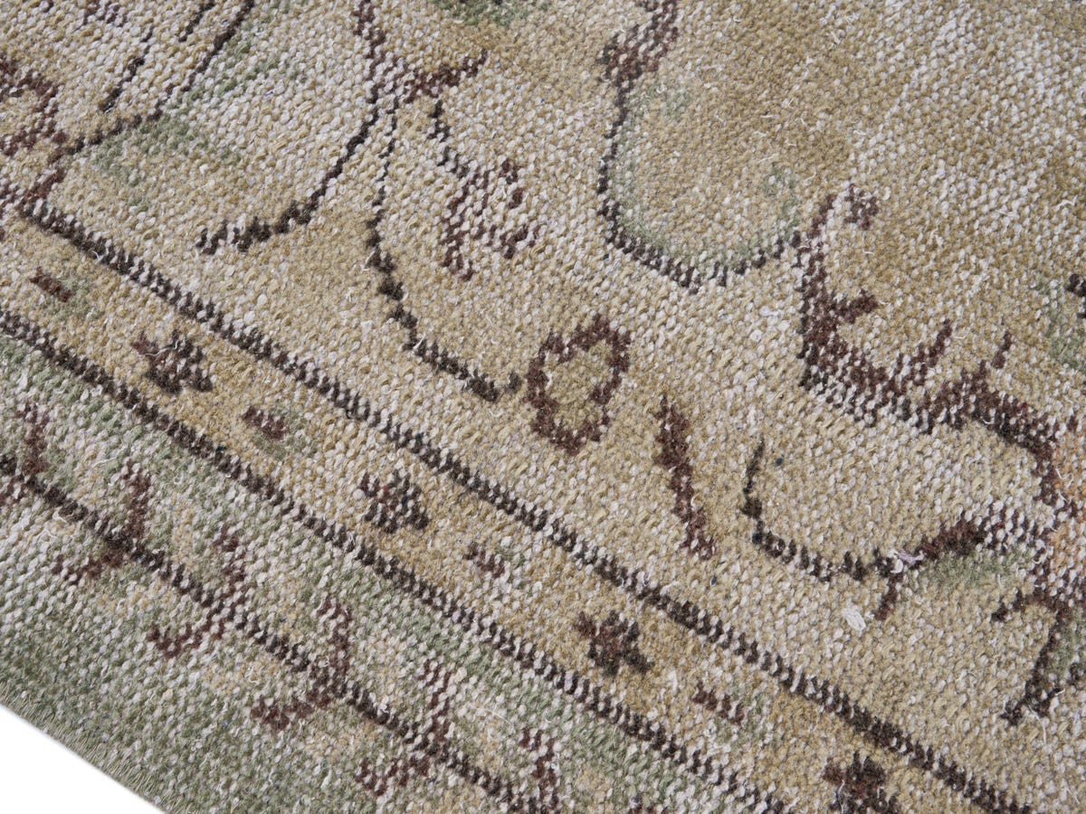8016, Turkish Manisa Area Rug