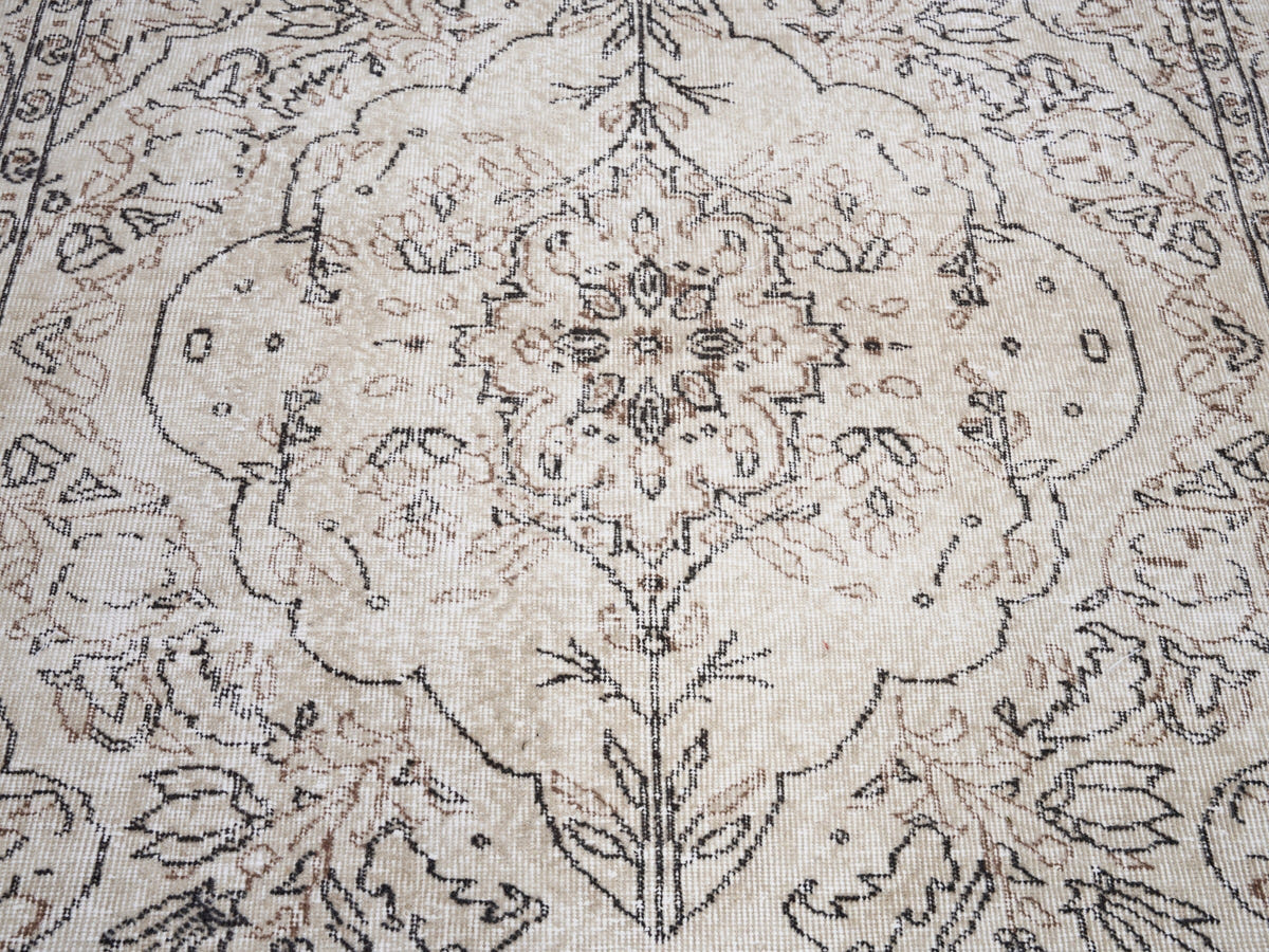 8292, Turkish Isparta Area Rug