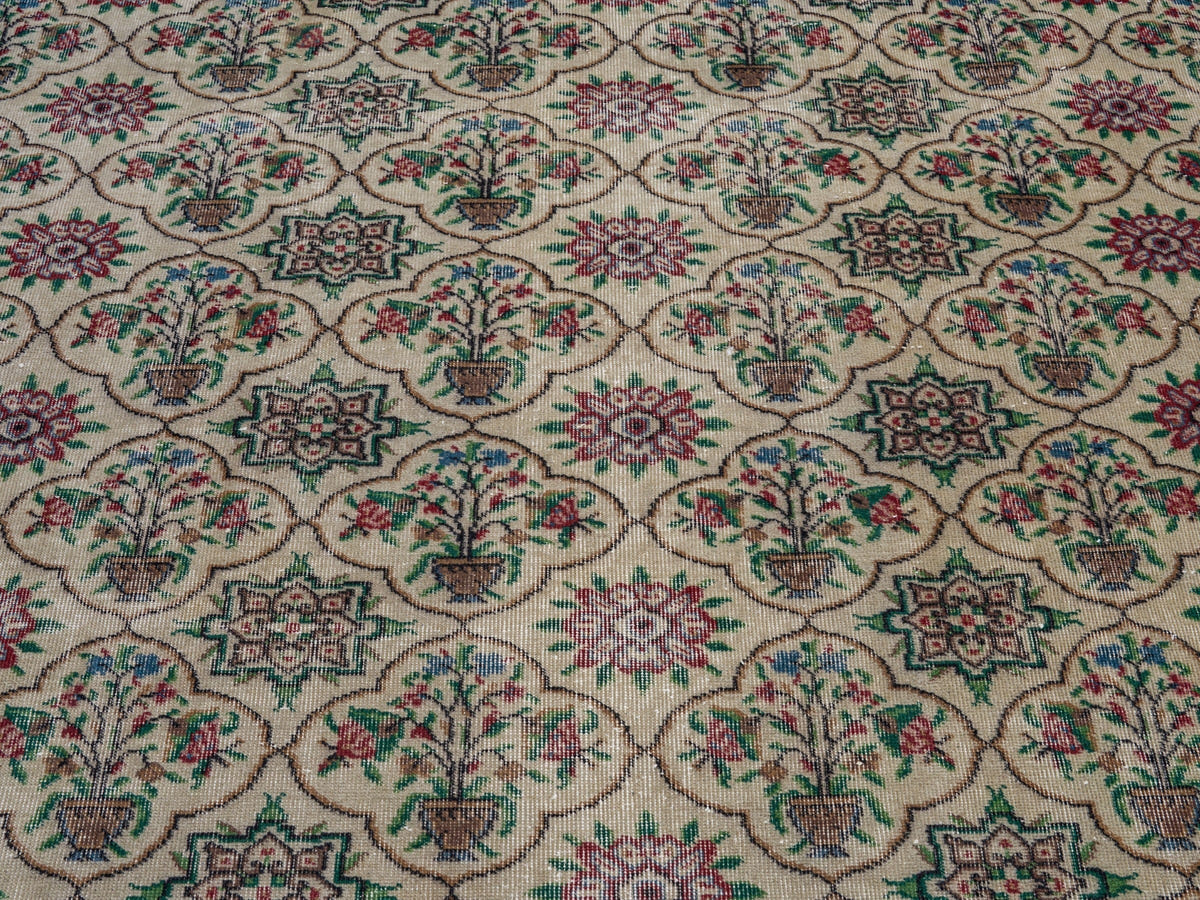 8248, Turkish Manisa Area Rug
