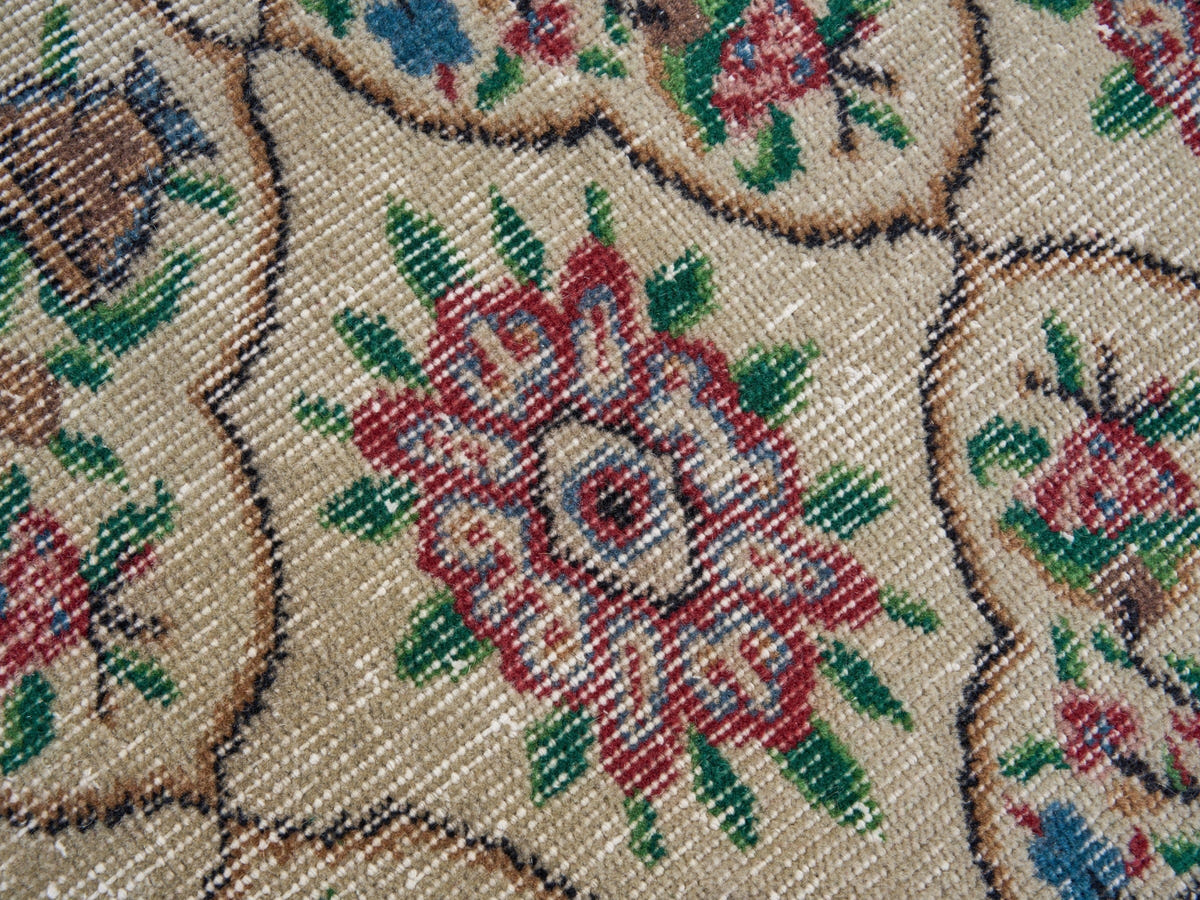 8248, Turkish Manisa Area Rug