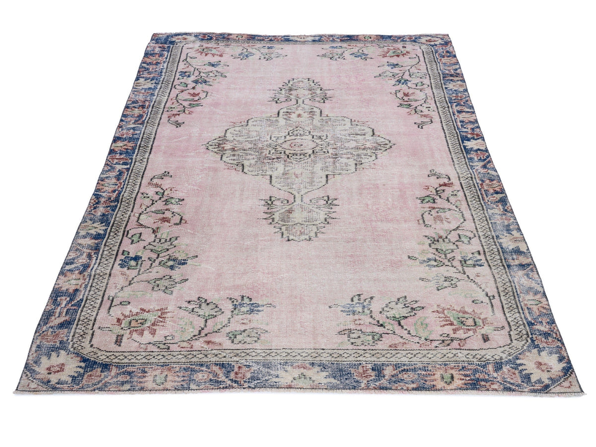 8264, Turkish Manisa Area Rug
