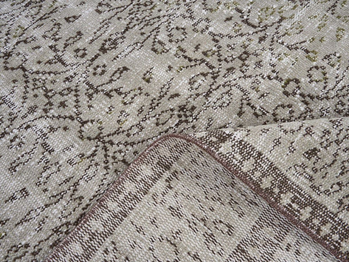 8037, Turkish Manisa Area Rug