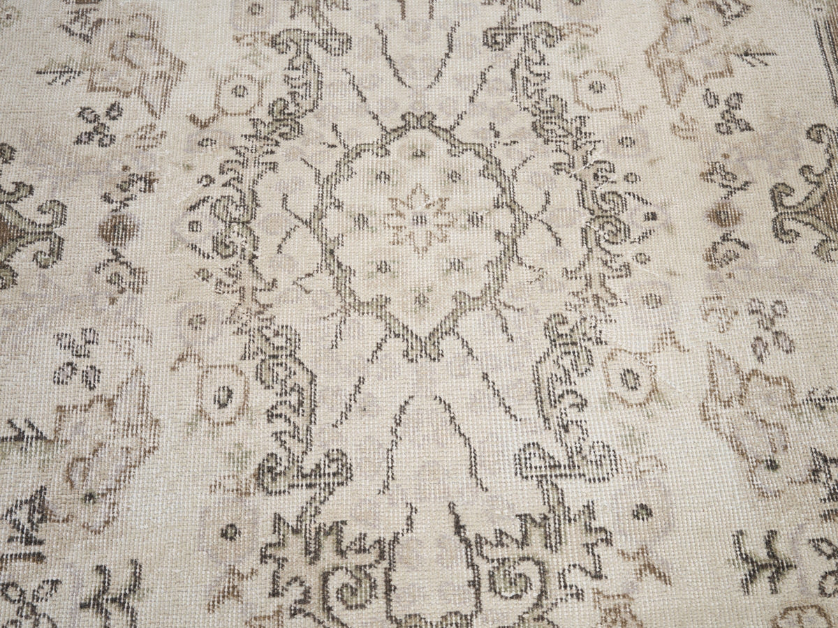 8019, Turkish Isparta Area Rug