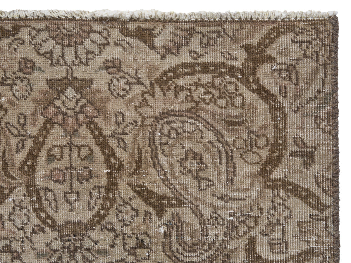 8958, Persian Tabriz Area Rug