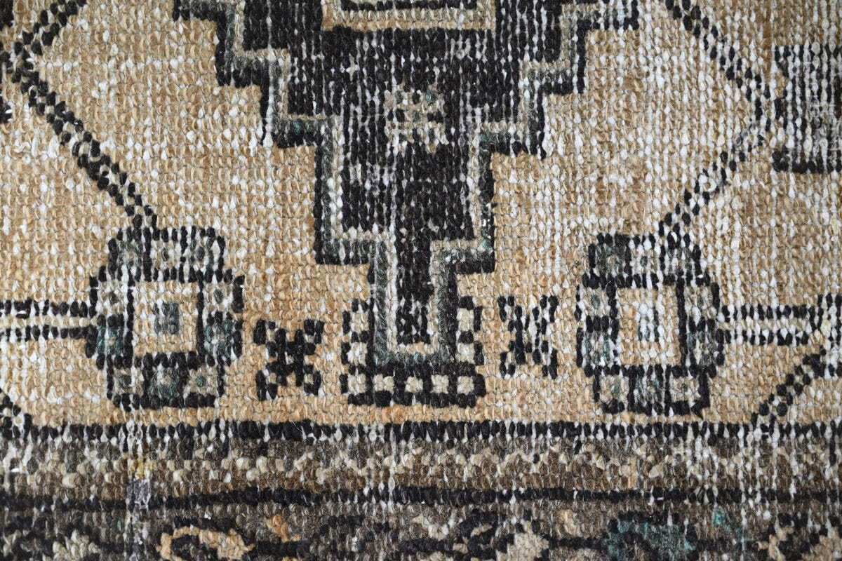 10022, Persian Ferdos Area Rug