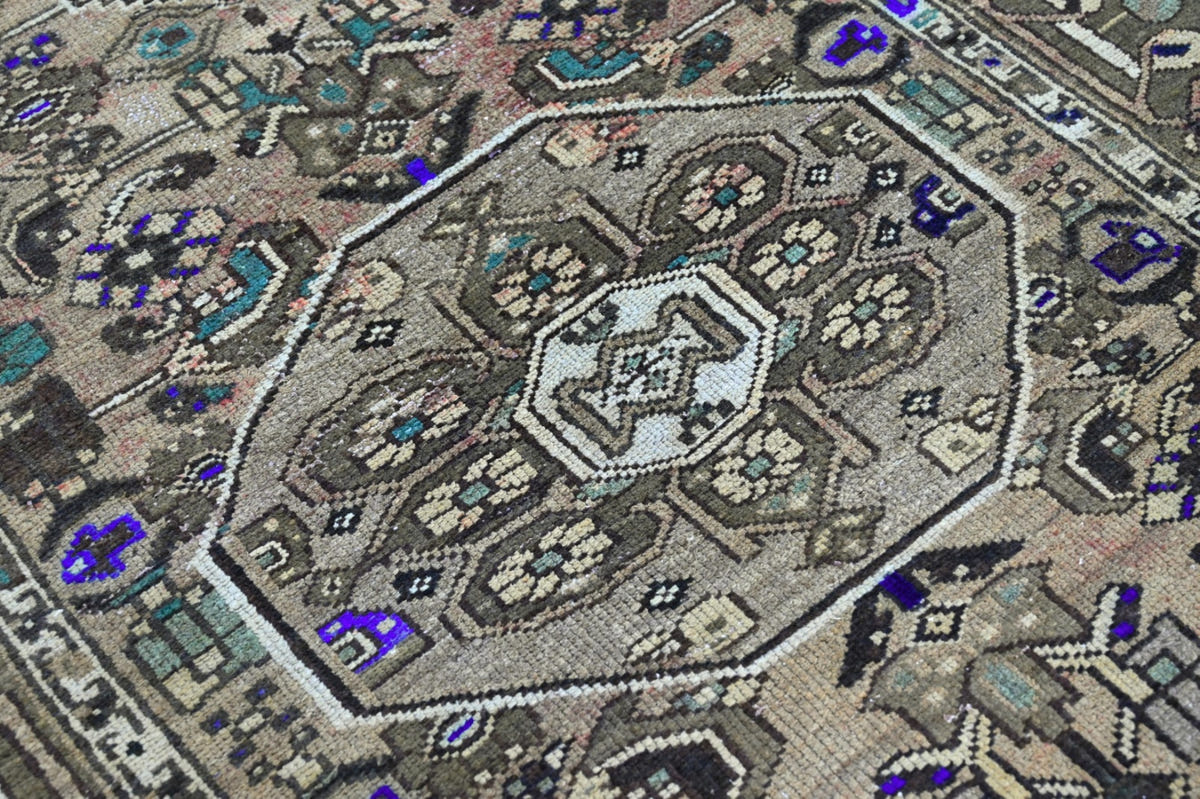 10026, Persian Shiraz Runner Rug