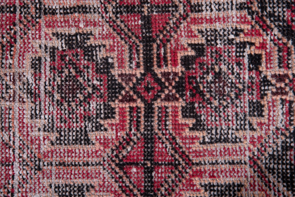 1004, Persian Baluch Runner Rug
