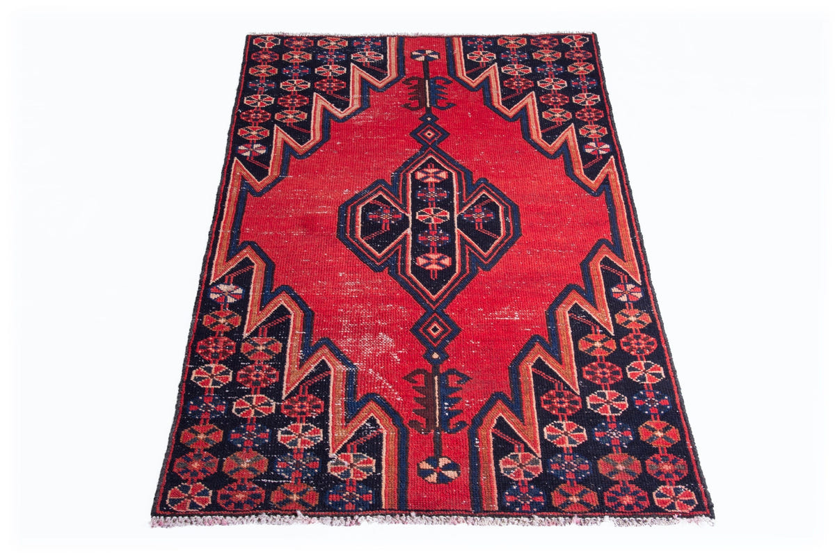 1039, Persian Saveh Area Rug