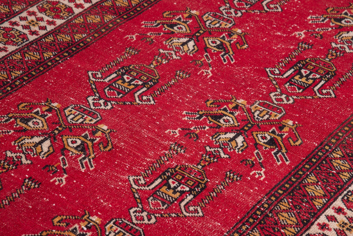 1044, Persian Ferdos Area Rug
