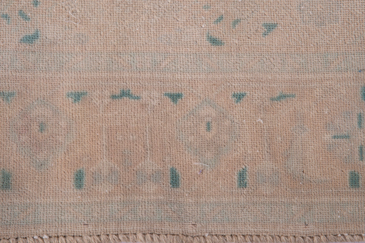 1093, Persian Tabriz Area Rug