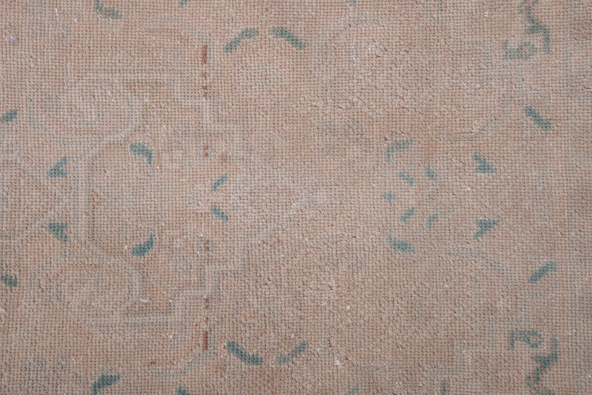 1093, Persian Tabriz Area Rug