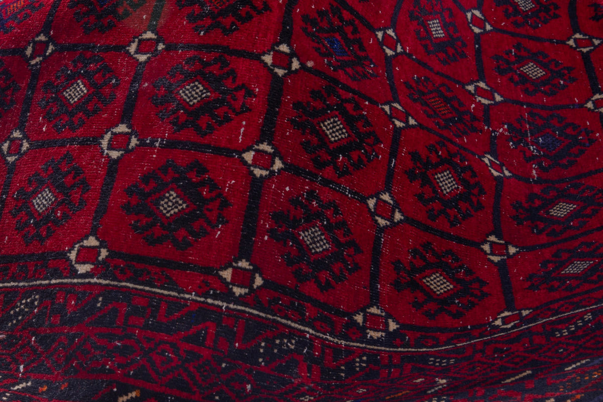 1142, Persian Baluch Area Rug