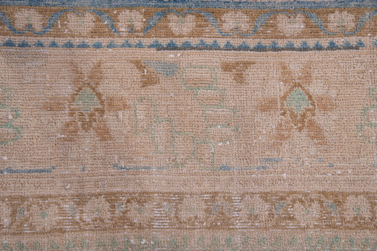 1401, Persian Lilihan Area Rug