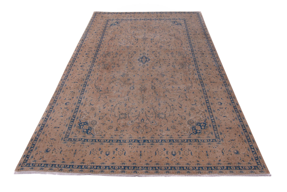 1443, Persian Kashan Oversized Rug