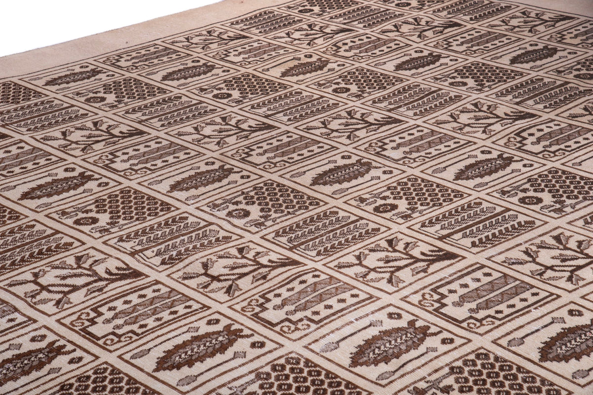 1465, Persian Ferdos Oversized Rug