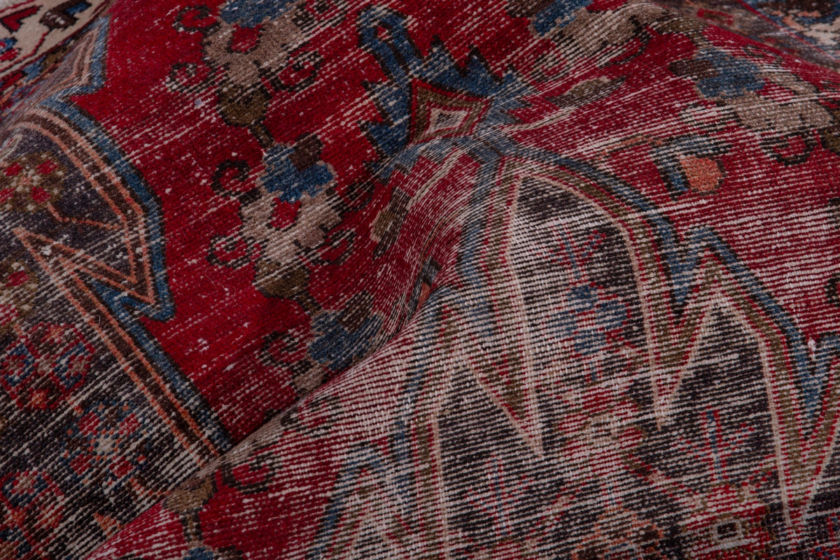 1477, Persian Saveh Area Rug