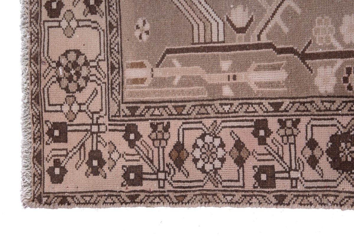 1515, Persian Saveh Runner Rug