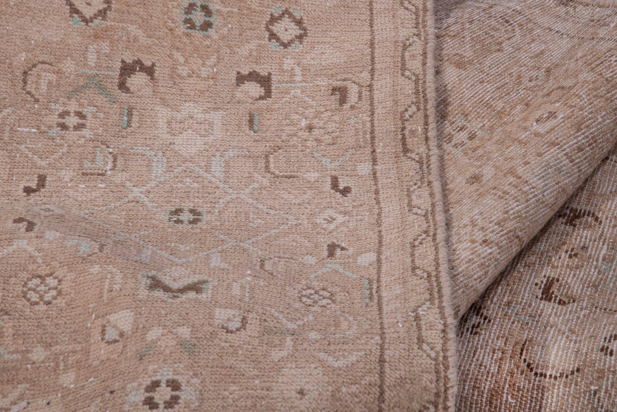 1659, Persian Mahal Runner Rug