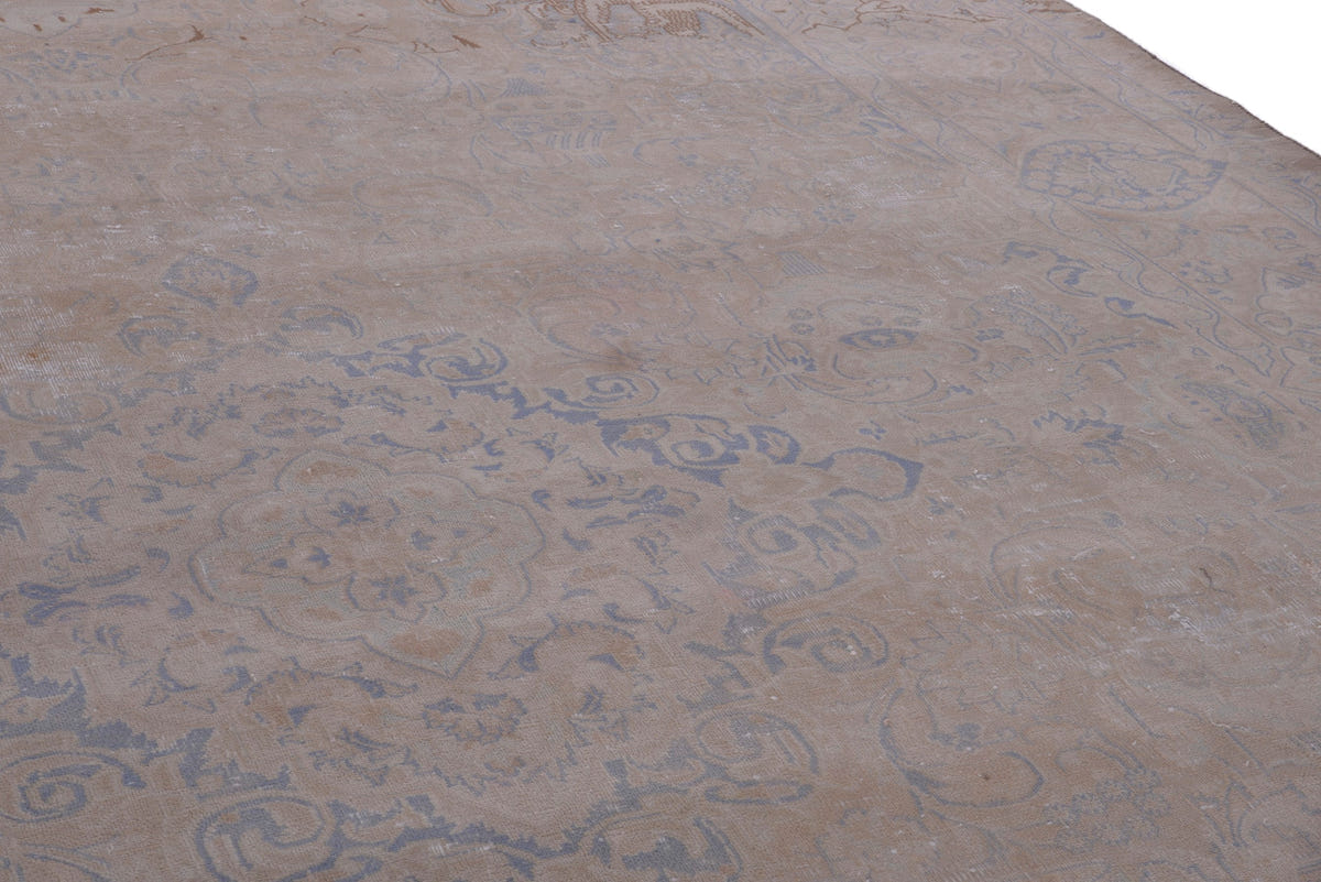 1665, Persian Kashmar Oversized Rug