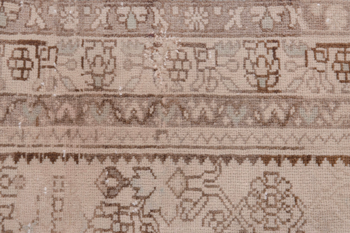 1989, Persian Zanjan Runner Rug