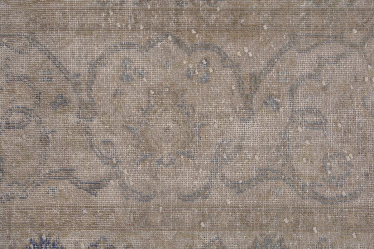2028, Persian Kashan Oversized Rug