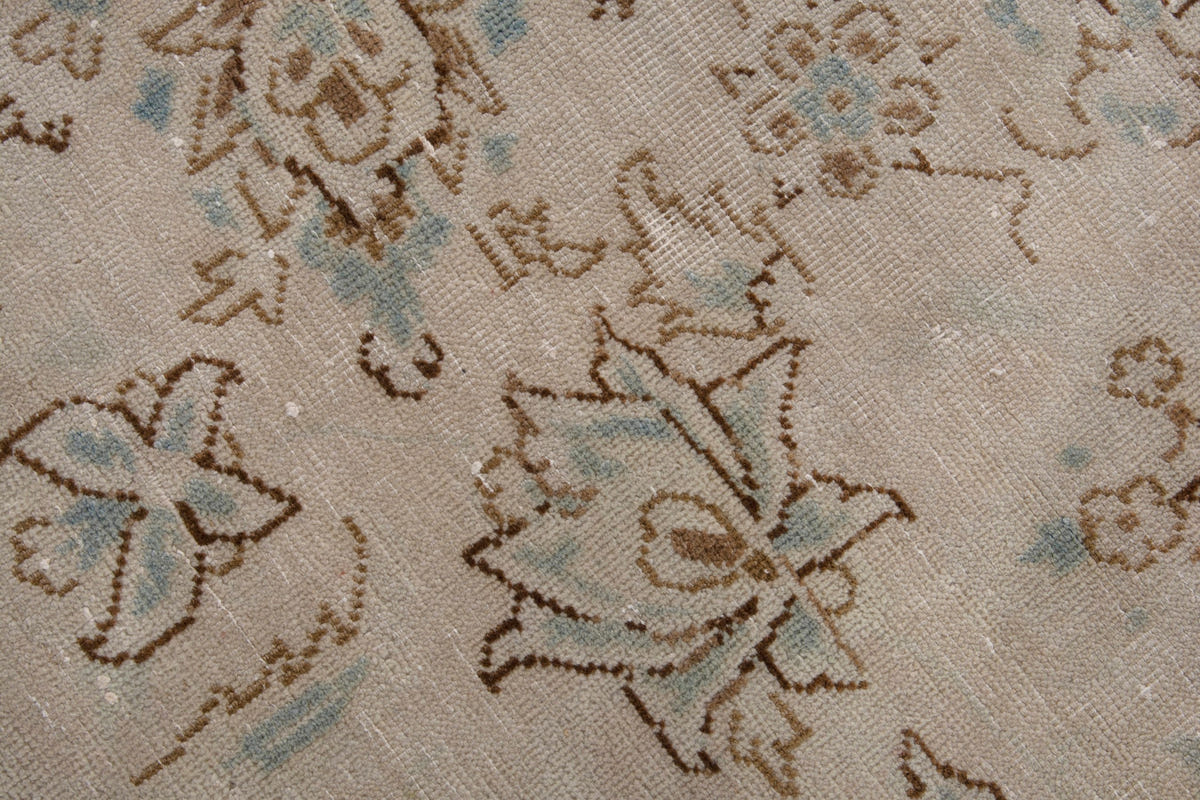 2052, Persian Najafabad Oversized Rug