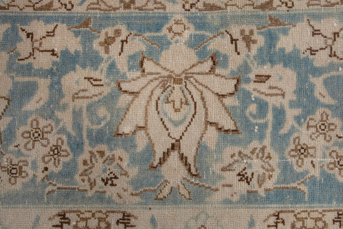 2052, Persian Najafabad Oversized Rug