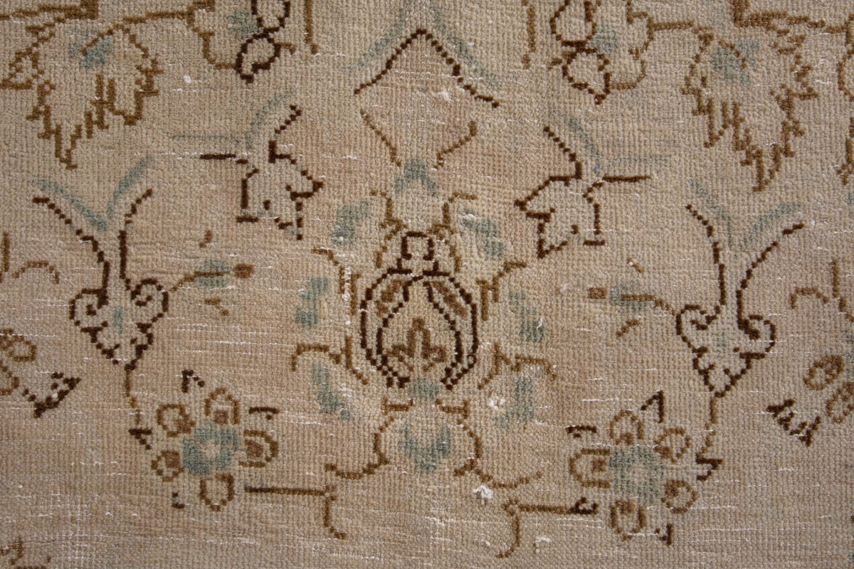 2052, Persian Najafabad Oversized Rug