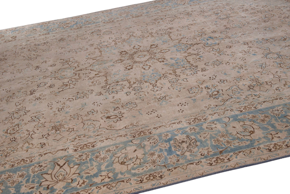 2052, Persian Najafabad Oversized Rug