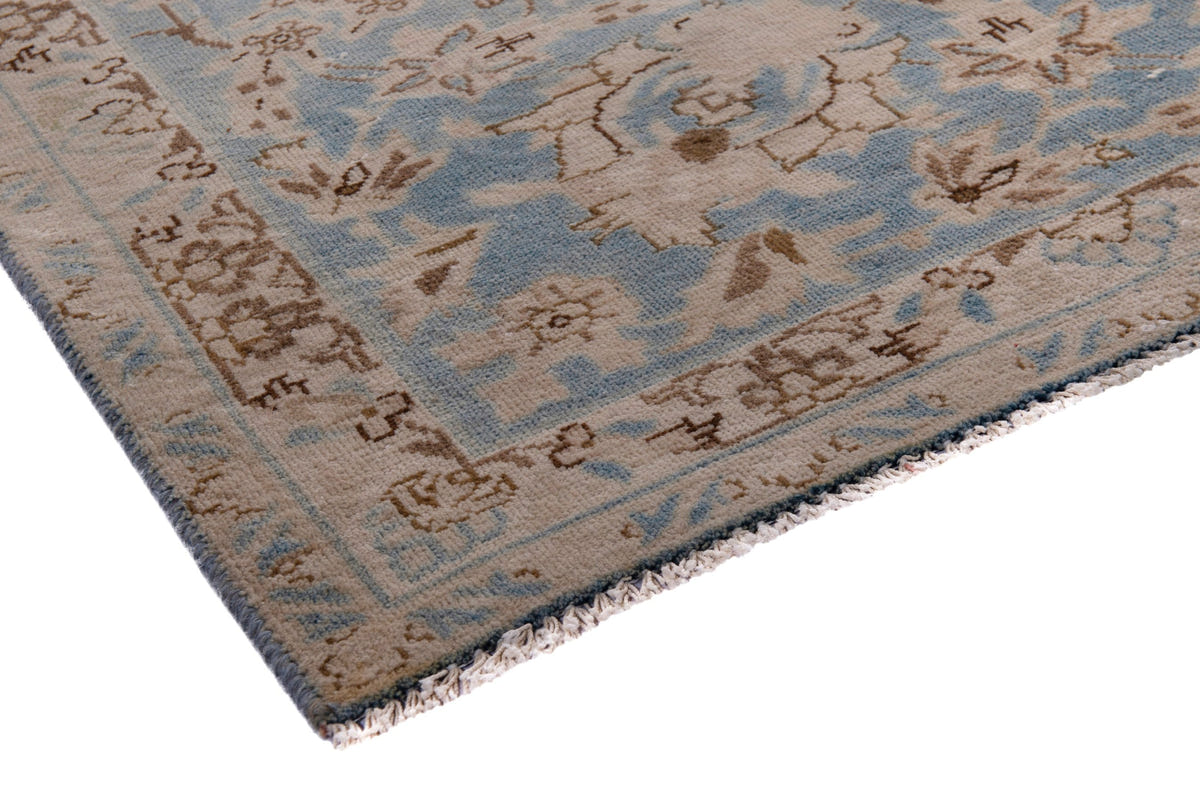 2052, Persian Najafabad Oversized Rug