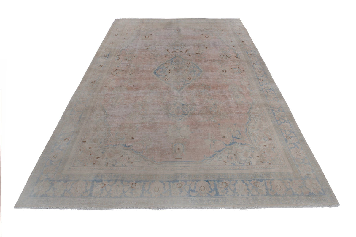2062, Persian Vist Oversized Rug