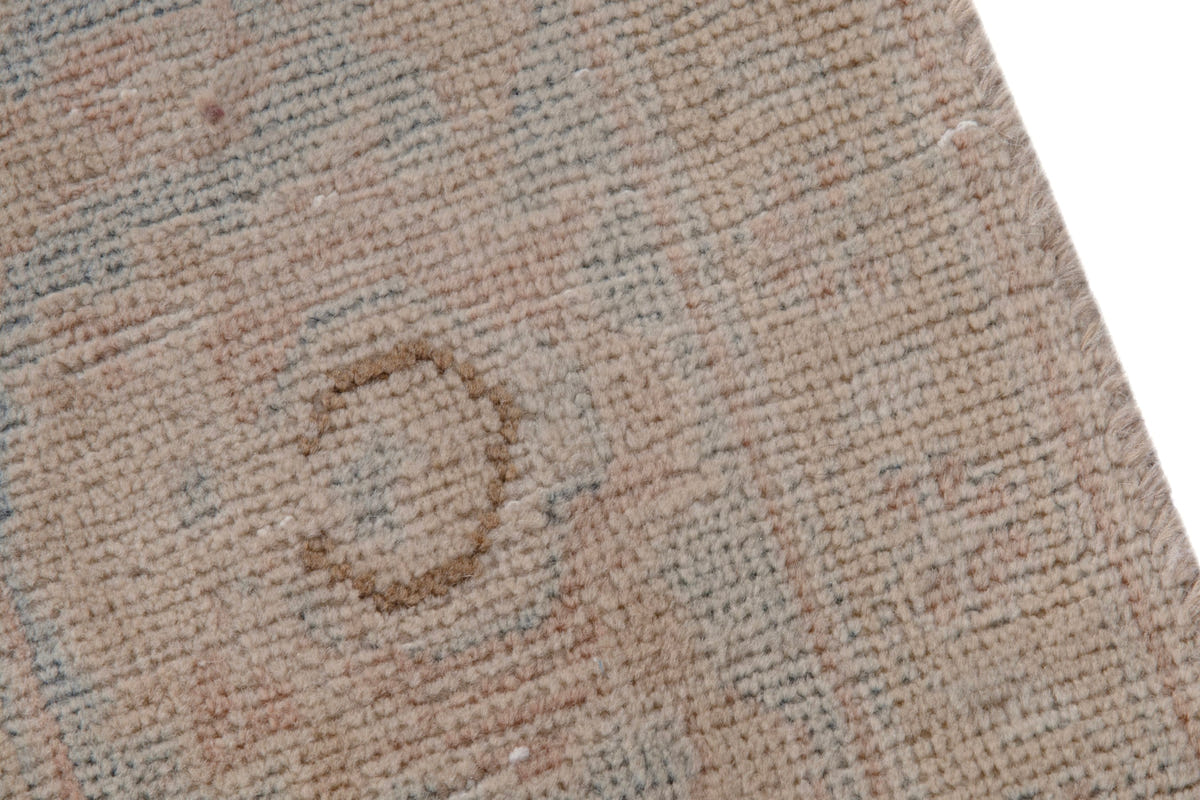 2062, Persian Vist Oversized Rug