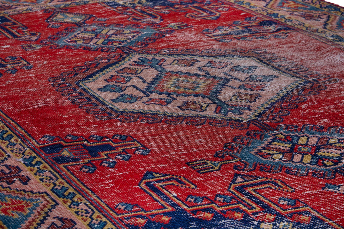 2155, Persian Vist Area Rug
