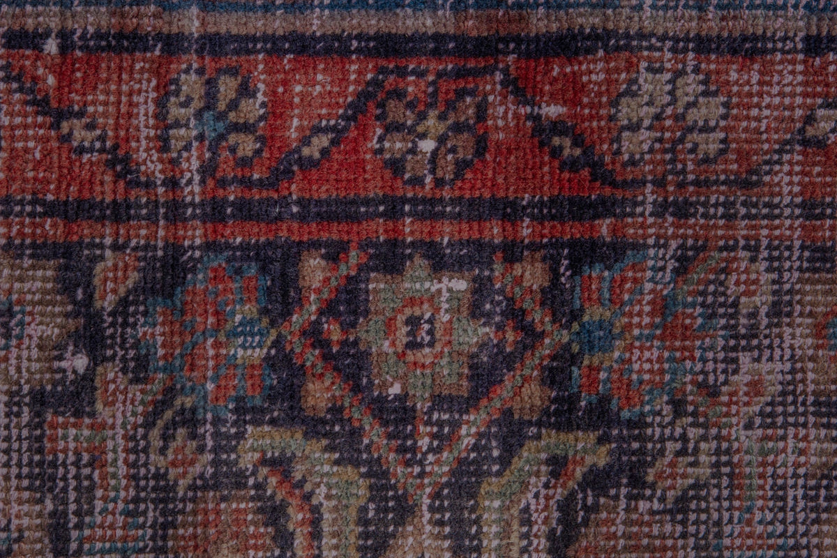2424, Persian Mahal Runner Rug