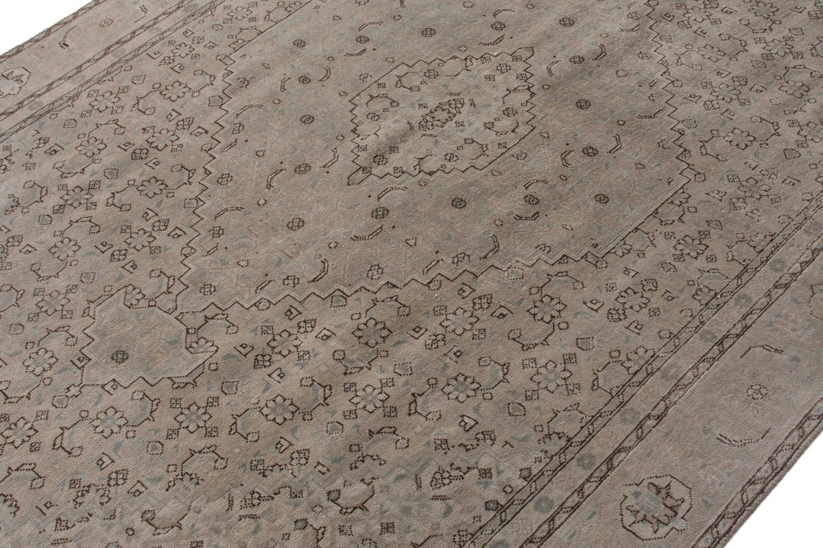 2507, Persian Tabriz Area Rug