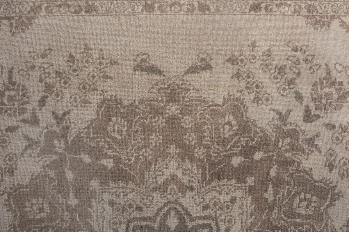 2517, Persian Tabriz Area Rug