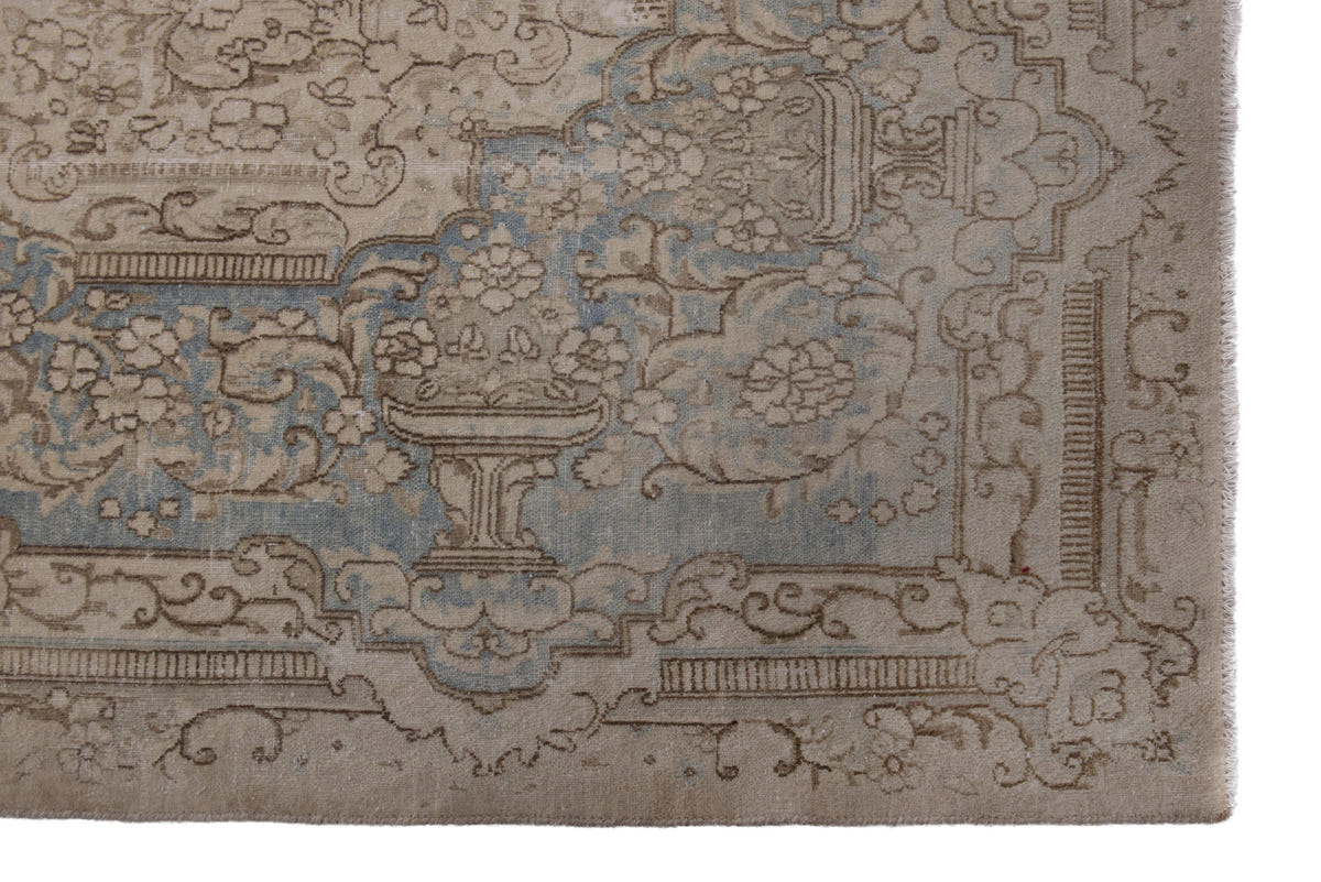 2553, Persian Kerman Oversized Rug