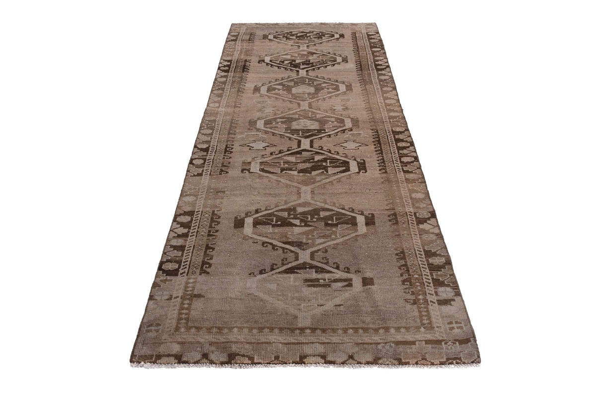 2564, Persian Shiraz Runner Rug